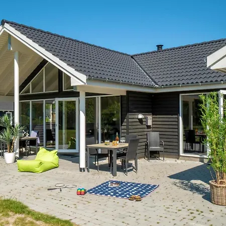 Villavilla 435 - Asserboliseleje, Nordsjaelland * Frederiksvaerk